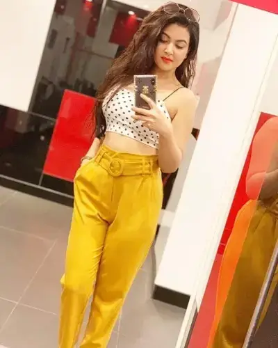 Kushmundi Escort